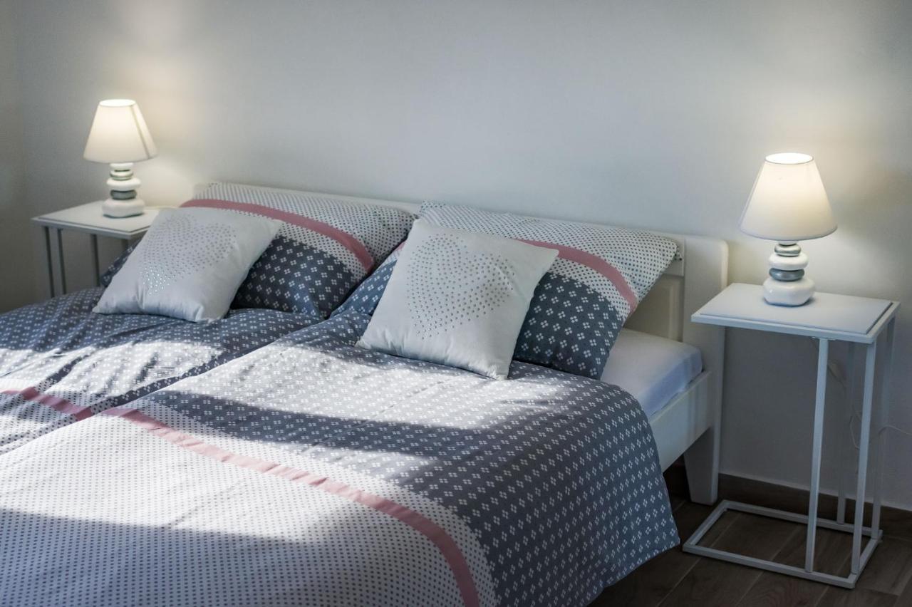 Apartmani Neva, Pridraga Dış mekan fotoğraf